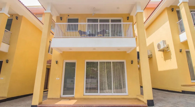 OYO 12158 Home Exotic Studio With Pool Vagator, Varaa Hotelli Vagator Pohjois-Goa
