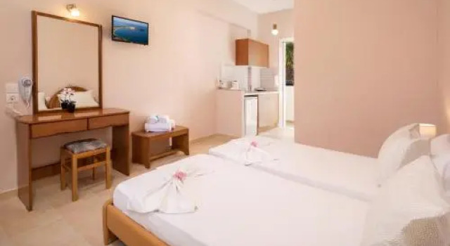 Mare Blu Studios & Suites