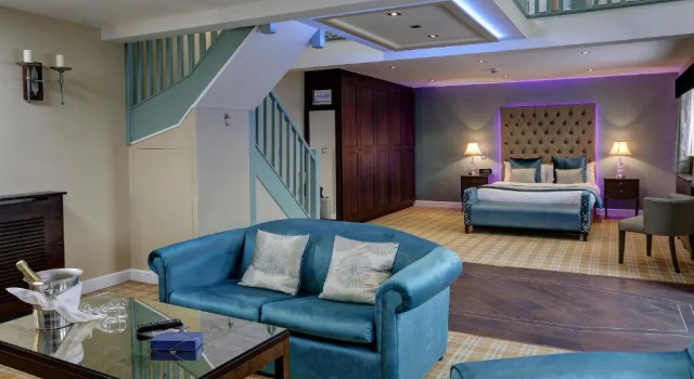 Двухместный номер Superior Rogerthorpe Manor Hotel