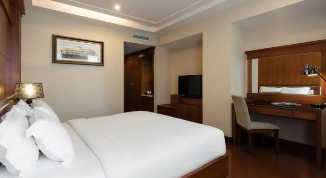 Двухместный номер Deluxe Nhat Ha L’Opera Hotel