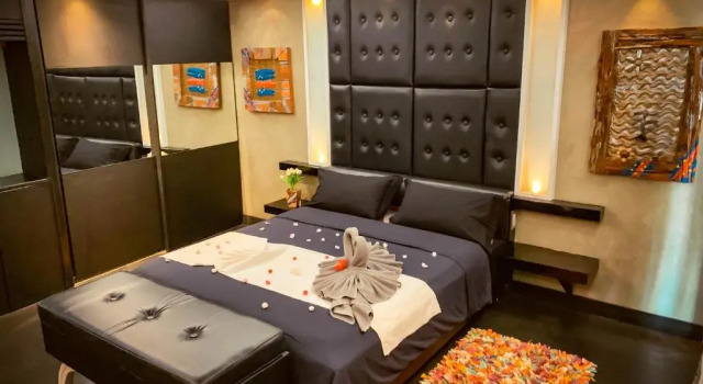 Полулюкс с балконом Ocean Suites