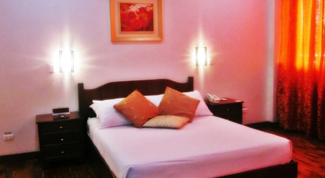 Macagang Hotel and Resort, Book Ferieresort Hoteller i Iriga med pool, Swimmingpool