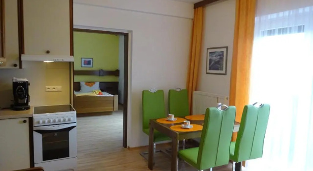 Апартаменты с 2 комнатами с балконом Appartement - Ferienwohnungen - Gästehaus Gabriele