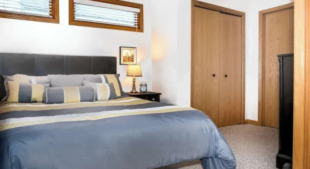 Коттедж Huemanns Haven Spacious 3 BR Close to Downtown