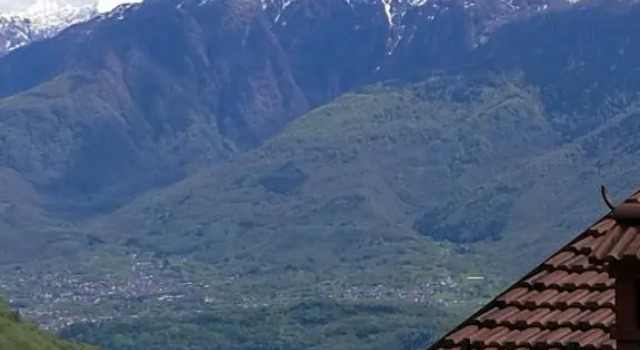 Ca da Berabusch, Book Hotel Dosso del Liro Lombardy