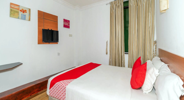 Двухместный номер Deluxe Switz Paradise Hotel - 5 minute walk to Centre Point and 10 minute walk to waterfront