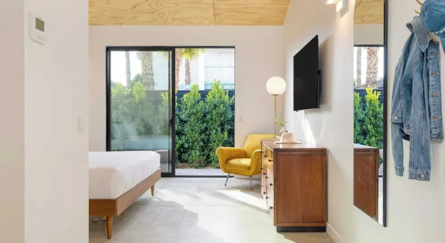 Blackhaus B : 4 Bedroom Suite by Avantstay 4-rooms, Забронировать Апартаменты/квартира Апартаменты Палм-Спрингса, рядом с Agua Caliente Casino, Апартаменты/квартира