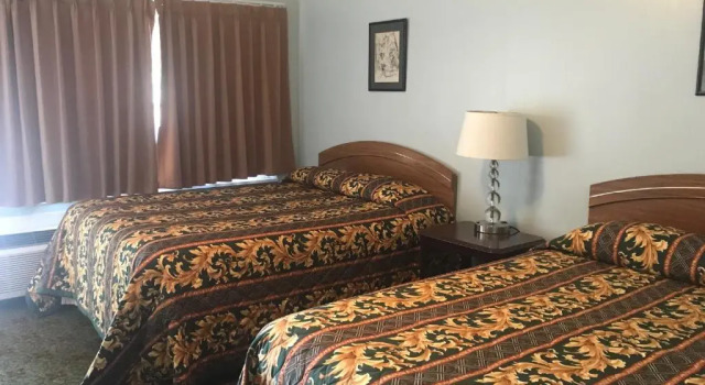 Четырёхместный номер Standard Lone Pine Motel