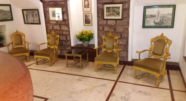 WelcomHeritage Bal Samand Lake Palace, Забронировать Отель Отели штата Раджастхана 3 звезды, 3*