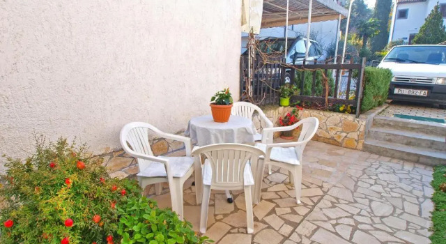 Апартаменты Apartments Dragana 1508