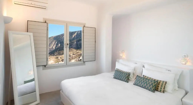 Люкс Skyfall Suites