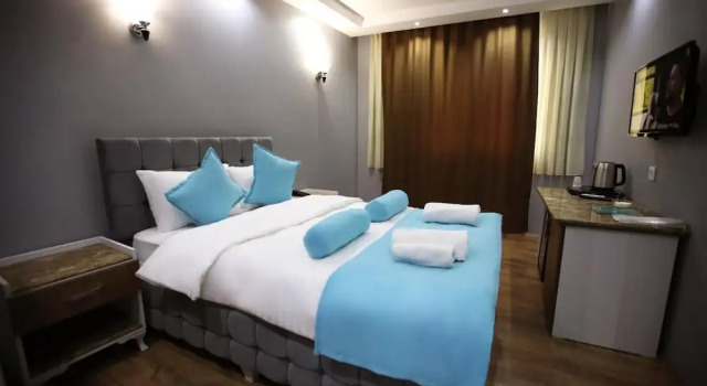 Grand Kum Boutique Hotel Restaurant