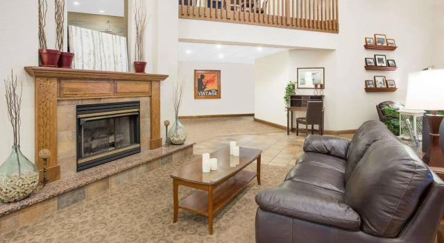 Cobblestone Suites Oshkosh, Book Hotel Hoteller i Oshkosh med morgenmad, Morgenmad