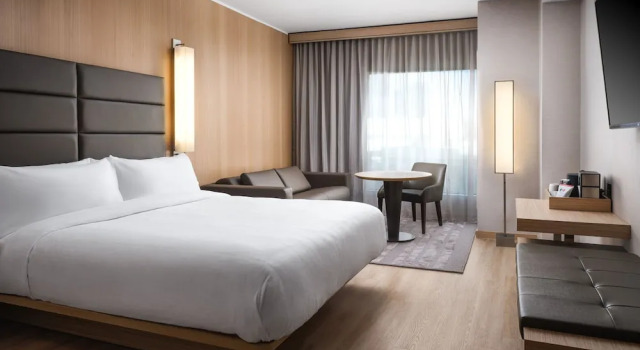 Двухместный номер Standard AC Hotel by Marriott Phoenix Downtown