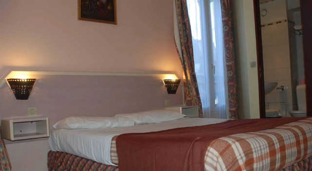 Трёхместный номер Standard Residence De La Tour Paris-Malakoff