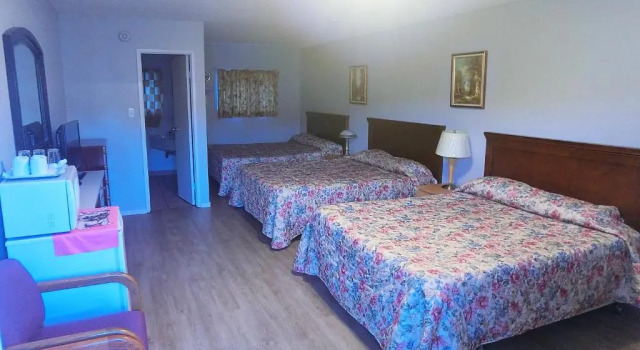 Трёхместный номер Standard 5000 Motel