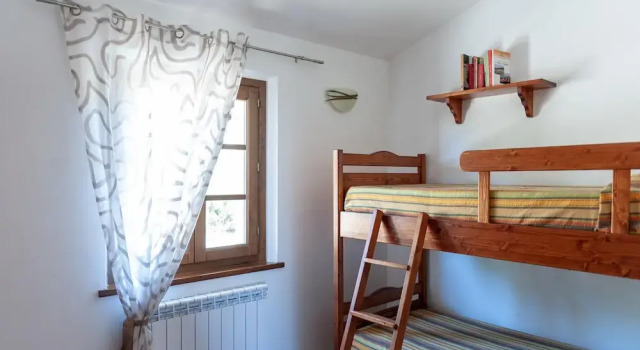 Elm Tree Apt In Farmhouse With Pool, Забронировать Отель Отели Озера Тразимено с бассейном, Бассейн
