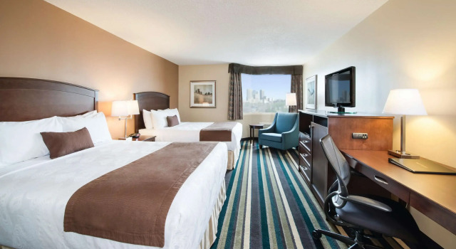 Четырёхместный номер Standard Best Western Plus Winnipeg Airport Hotel