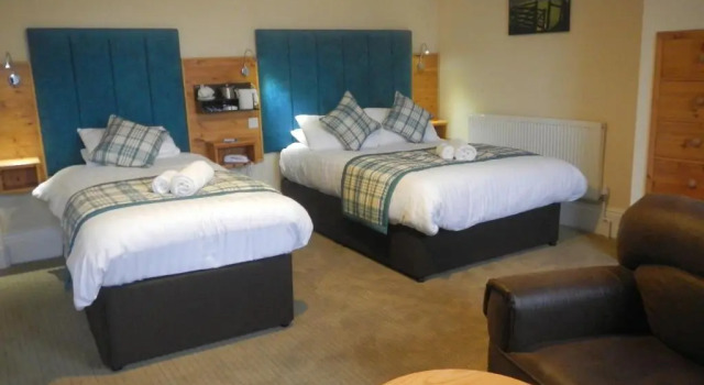 Трёхместный номер Standard Burton Hotel