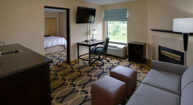 Двухместный люкс Hampton Inn Harrisburg/Grantville/Hershey