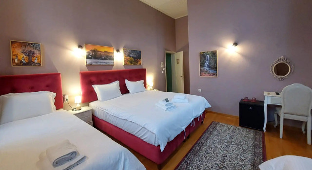 Семейный номер Deluxe The Old School Boutique Hotel