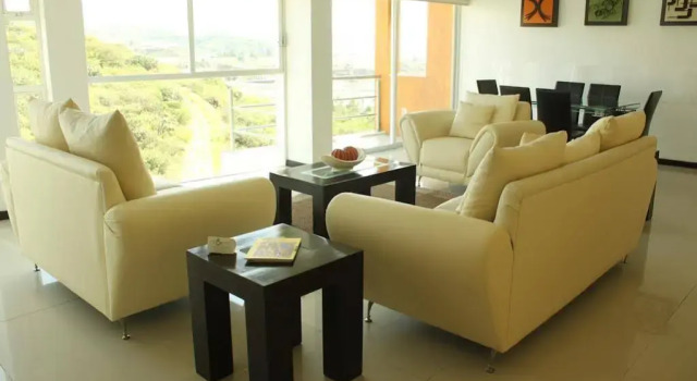 La Reserva Suites