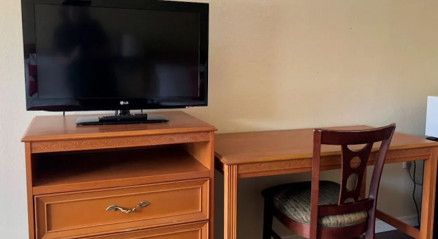 Travelodge Port Richey FL Hotel, Varaa Hotelli Hotellit Port Richey aamiaisella, Aamiainen