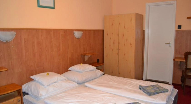 Fekete Macska Panzió, Prenota Hotel Hotel a Southern Transdanubia con piscina, Piscina