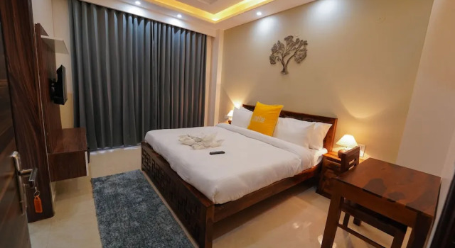 Апартаменты Comfort с балконом Lime Tree 2 Bhk Apartment Golf Course