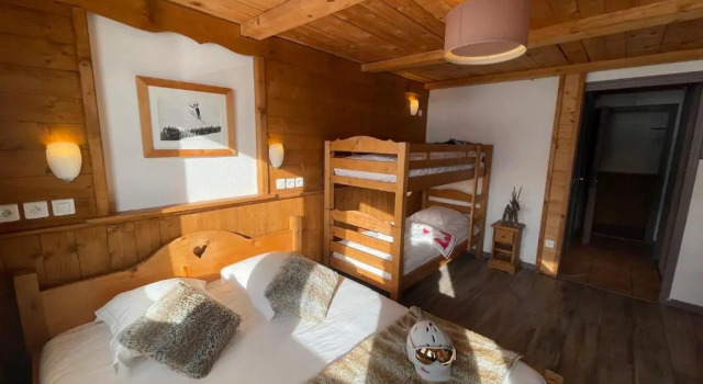 Четырёхместный номер Standard Hôtel La Perelle
