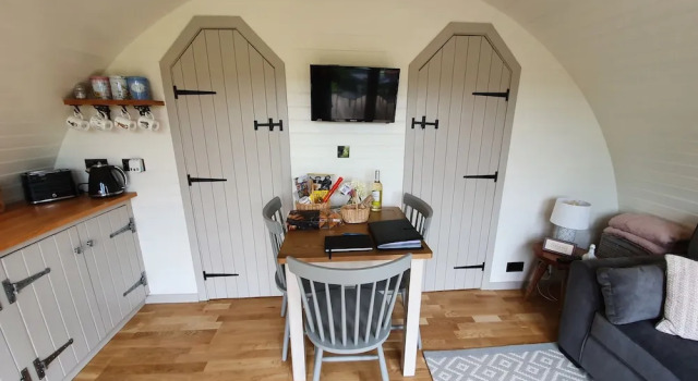 Cilsane Lodges-towy With hot tub, Varaa Hotelli Llangathen Glamorgan
