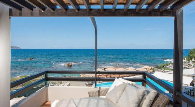 Семейный номер Standard seafront Corinna Mare