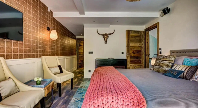 Peace and Love, Book Hotel Hoteller i Rhône-Alps med parkering, Parkering
