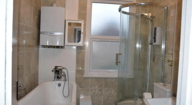 Three Bedroom House Chandos Road