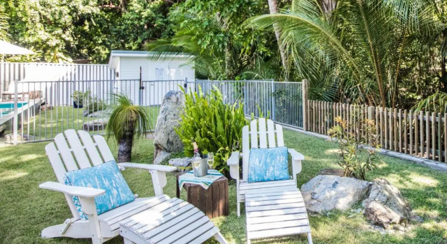 Коттедж Pineapple Petes Beach House