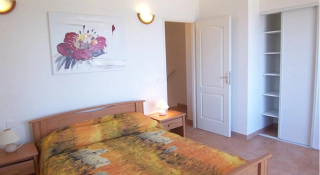 CARLOTTA- AT SEA Apartment 3
