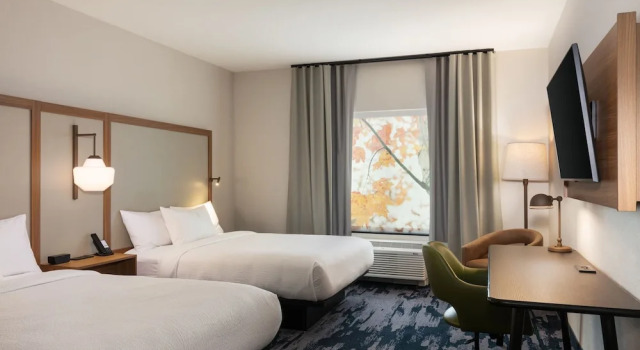 Четырёхместный номер Standard Fairfield by Marriott Inn & Suites Omaha at MH Landing
