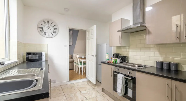 Апартаменты Platform Fishing Quarter Apartments