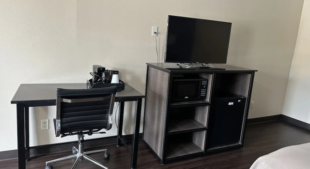 Полулюкс express inn motel