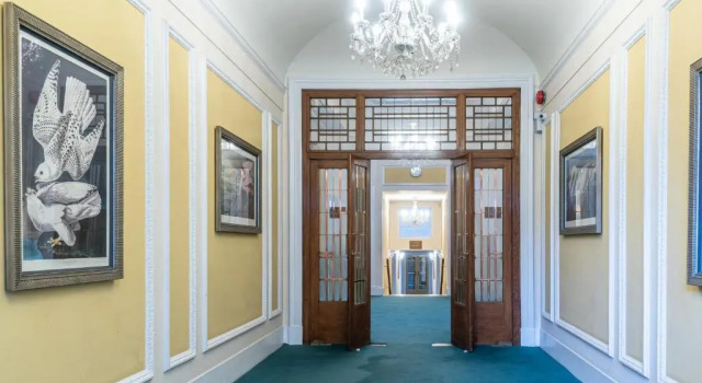 Апартаменты Stylish Art Deco 1 bedroom in West London
