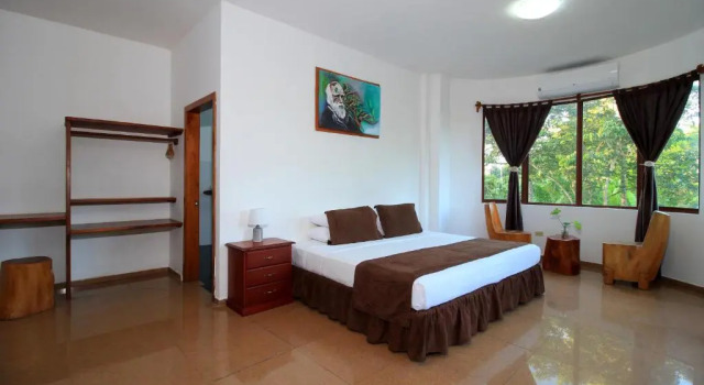 Люкс Deluxe Natura Gardens Galápagos