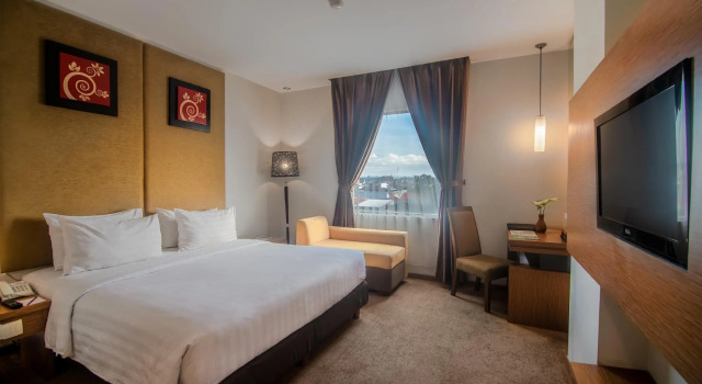 Номер Executive Grand Tjokro Yogyakarta