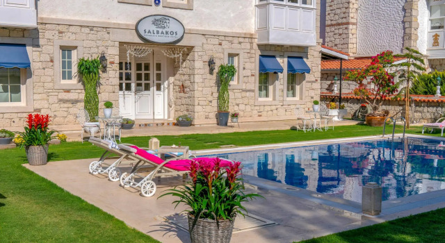 Salbakos Herakleia Hotel, Забронировать Отель Отели Чешме 5 звезд, 5*