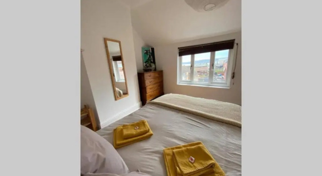 200 year old large townhouse with sea views
