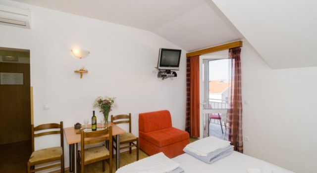 Studio apartment Pavo - comfortable with parking space: SA2 Cavtat, Riviera Dubrovnik, Забронировать Апартаменты/квартира Отели Цавтат с парковкой, рядом с Пляж Цавтат, Парковка
