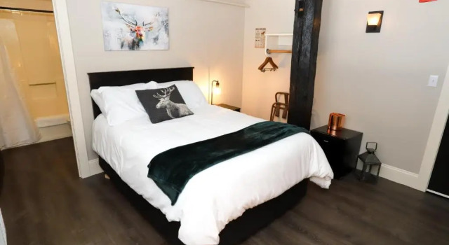 Двухместный номер Standard Gunstock Inn & Suites