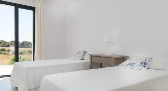 Шале Superior Villa Casa Marian for 8 with swimming pool, garden and close to beach