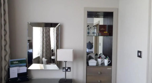 Клубный номер Standard Crown & Mitre Hotel