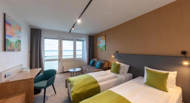 Двухместный номер Standard с видом на озеро Hotel OTP Balatonszemes