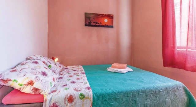 Amazing Home in Fazana With Wifi and 1 Bedrooms, Reserva ahora Hotel Hoteles en Pula con aparcamiento, Aparcamiento